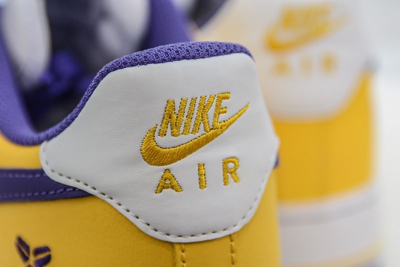 Air Force 1 Low Kobe FZ1151-100