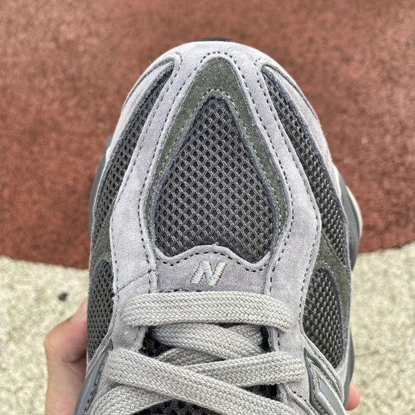 New Balance 9060  U9060YFI