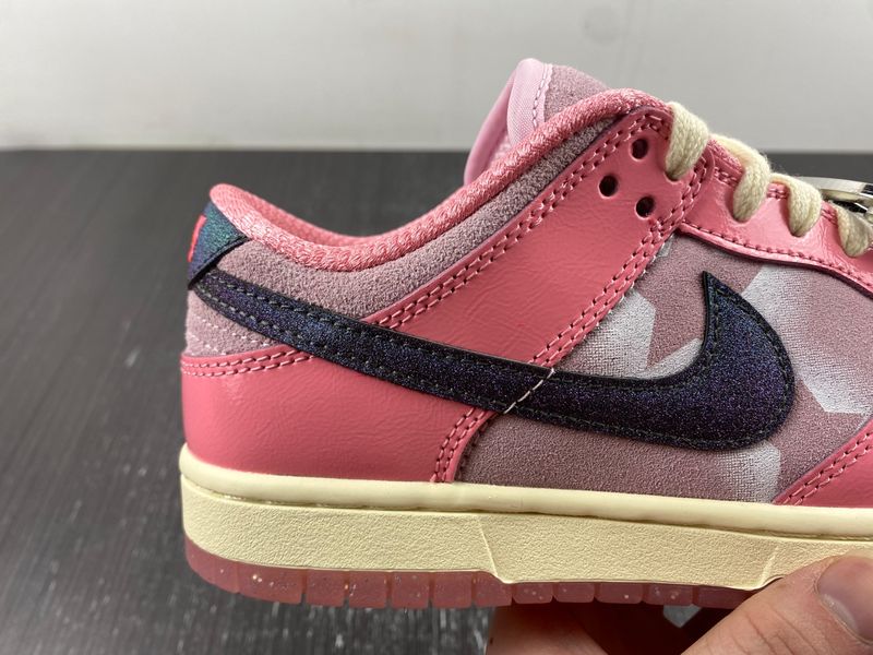 Dunk Low LX Barbie  FN8927-621
