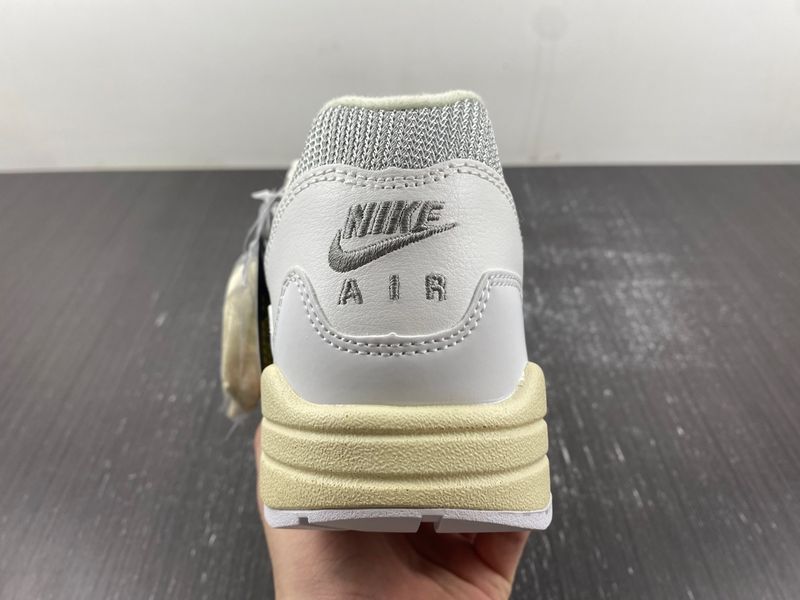 Air Max 1 Patta Waves White DQ0299-100