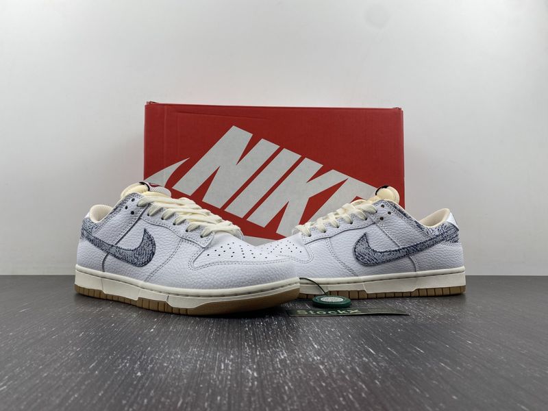 Dunk Low New Americana Washed Denim FN6881-100