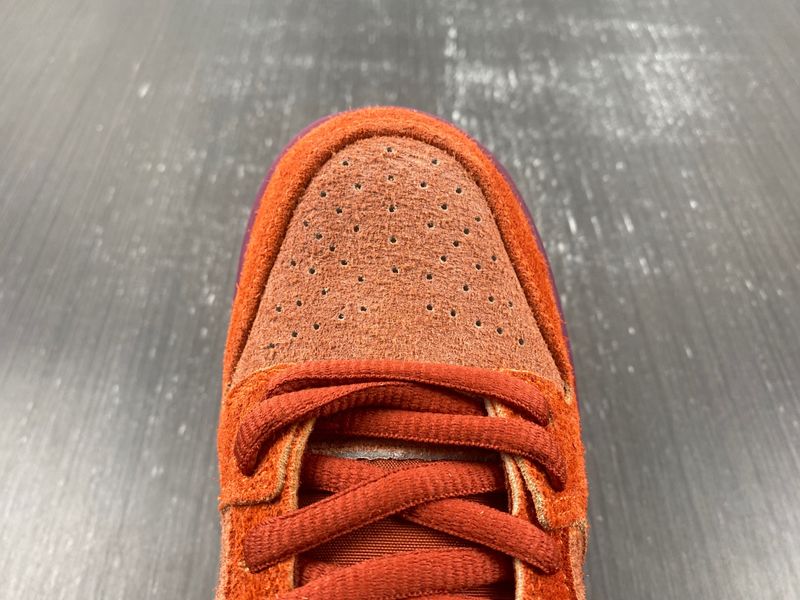 SB Dunk Low Mystic Red Rosewood DV5429-601