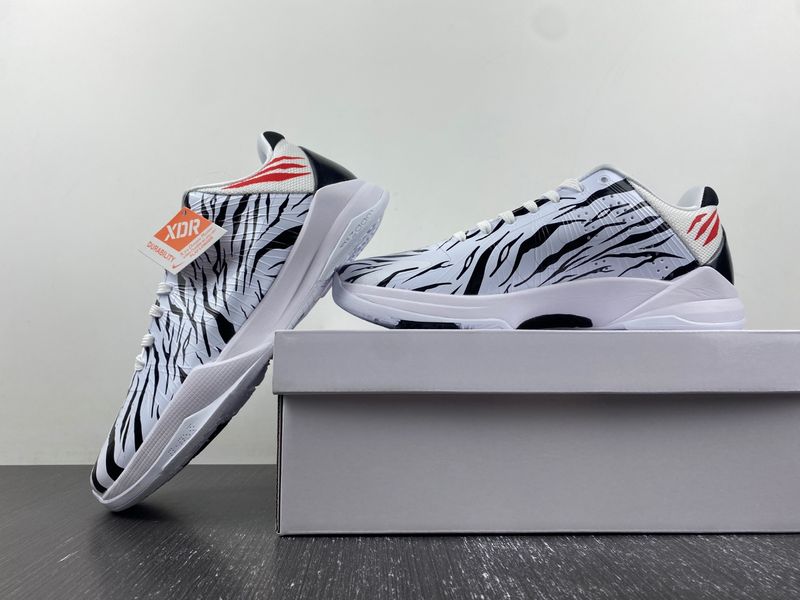 Kobe 5 Protro 5 Zebra DB4796-004