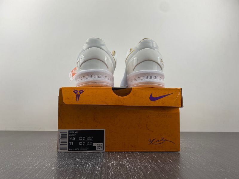 Kobe 8 Protro Gold FV6325-100