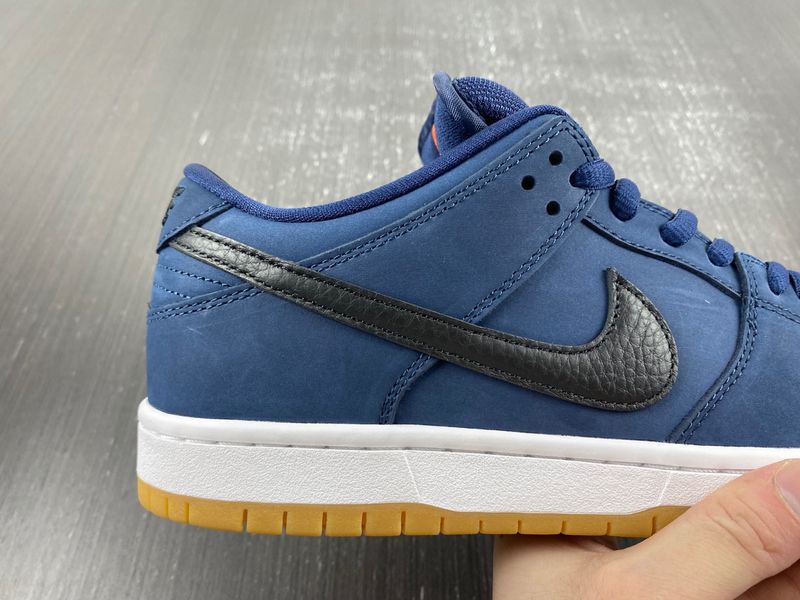 SB Dunk Low Navy Black Gum  CW7463-401