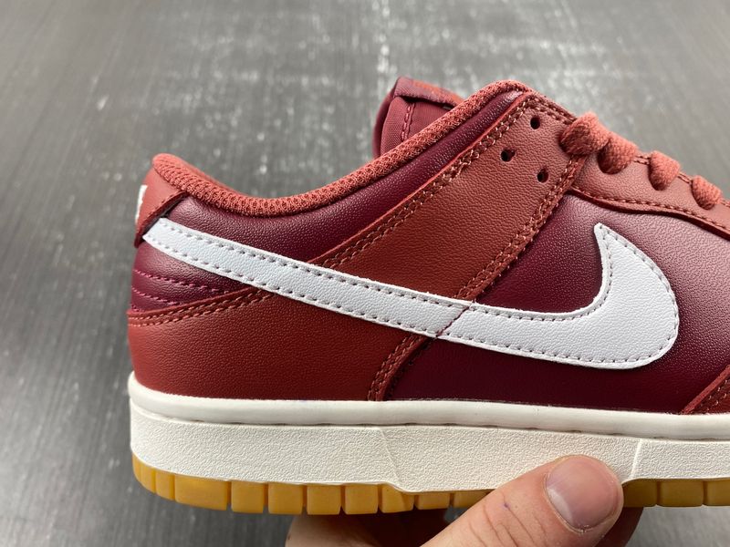 Dunk Low Desert Berry DD1503-603