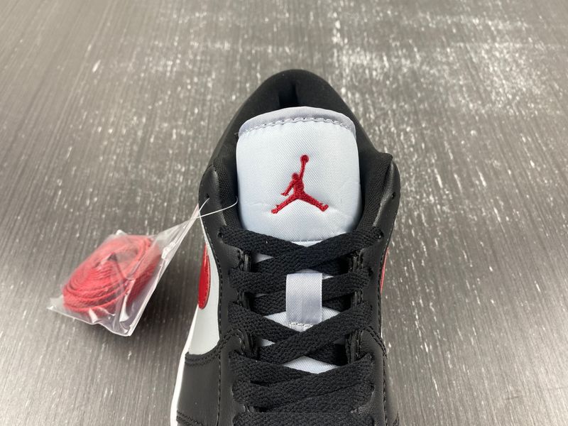 Air Jordan 1 Grey Red Black DC0774-062
