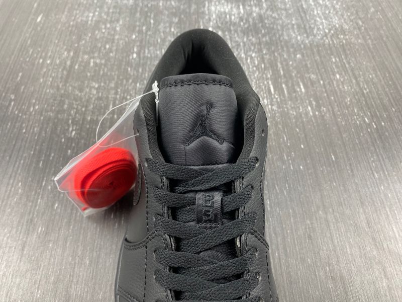 Air Jordan 1 Low Triple Black  553558-091