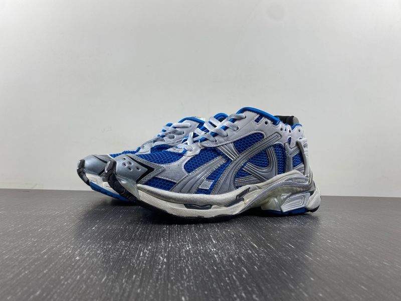 B*alenciaga runner AM 20231219-2