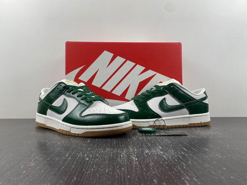 Dunk Low LX Gorge Green FJ2260-002