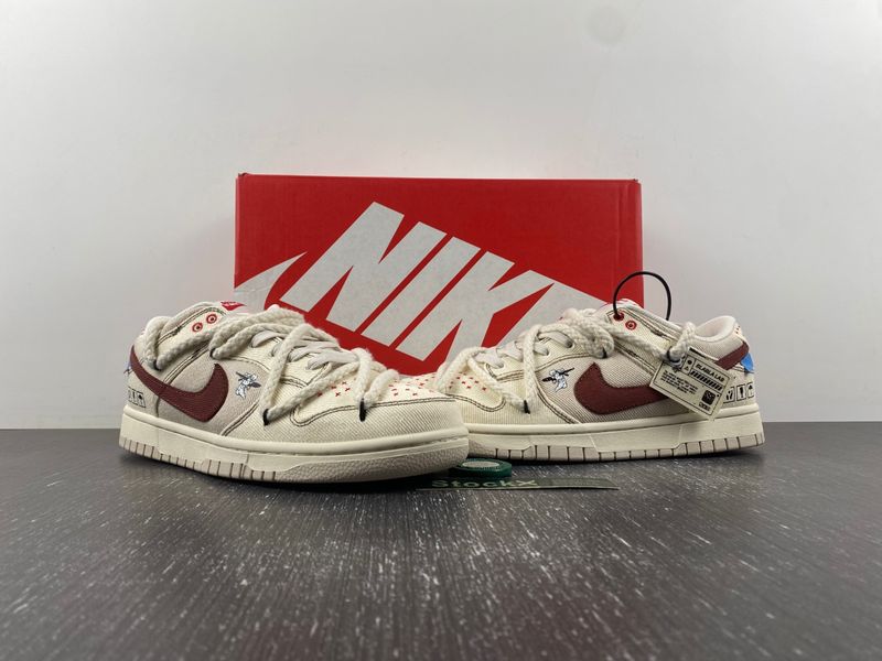Dunk Low DV0834-100