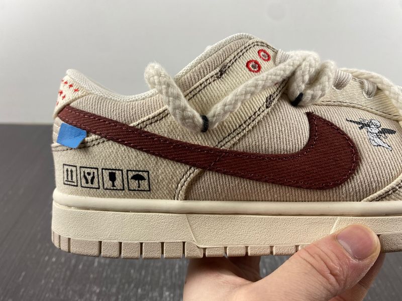 Dunk Low DV0834-100