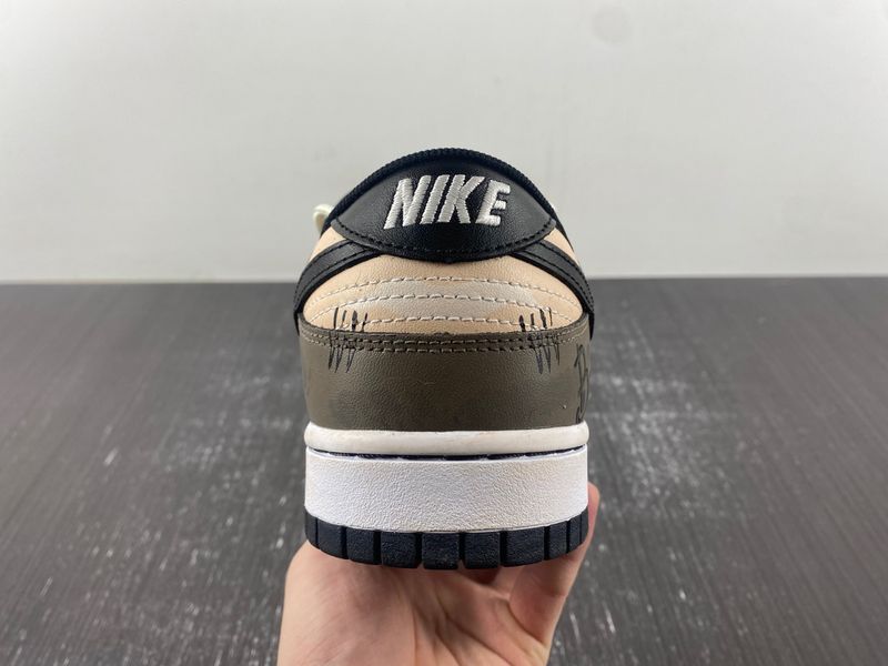 Dunk Low Bear DD1391-100
