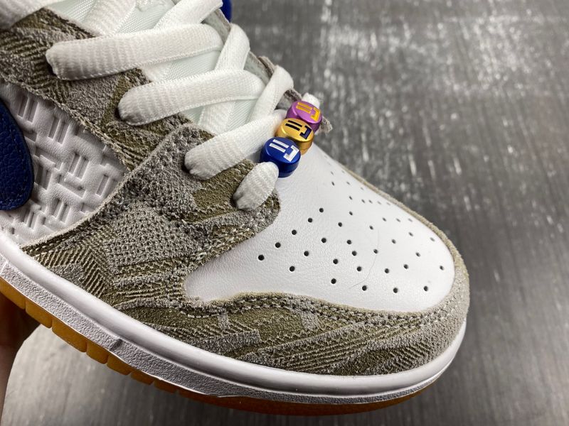 Dunk SB Low Rayssa Leal FZ5251-001