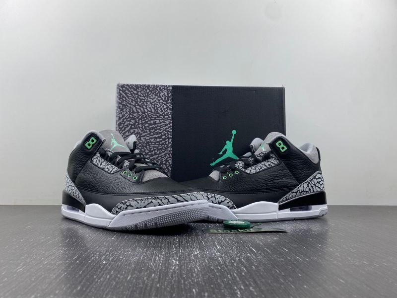 Air Jordan 3 Retro Green Glow CT8532-031