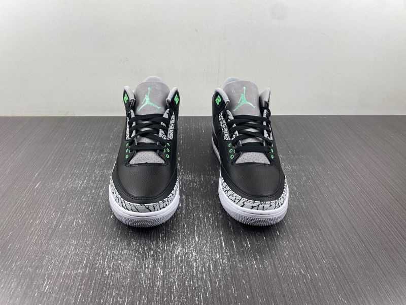 Air Jordan 3 Retro Green Glow CT8532-031