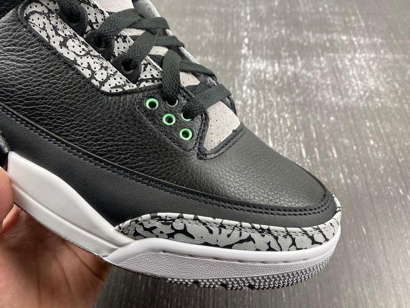 Air Jordan 3 Retro Green Glow CT8532-031