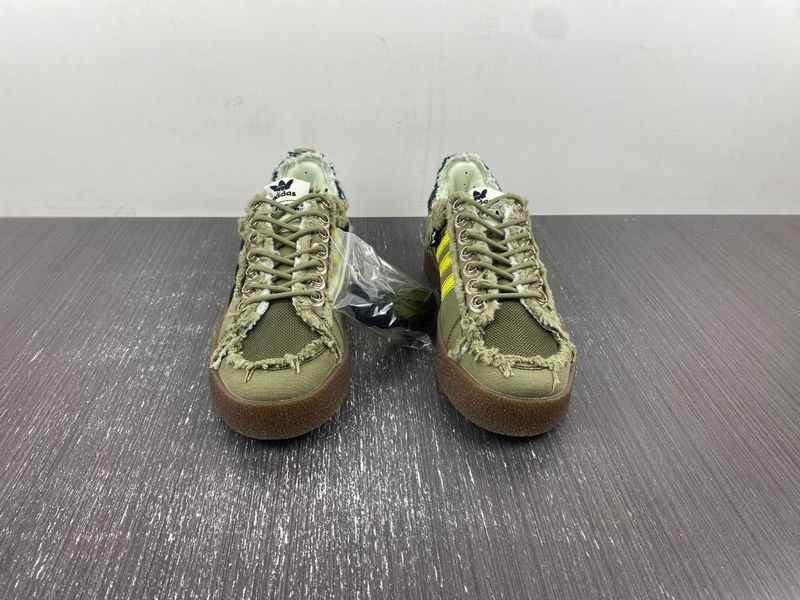 Campus 80s Song for the Mute Olive  ID4792