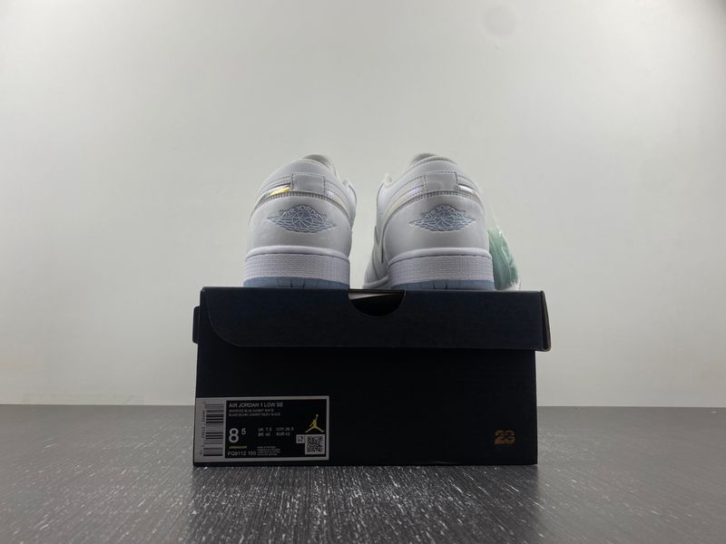 Air Jordan 1 Low Sliver Swoosh FQ9112-100