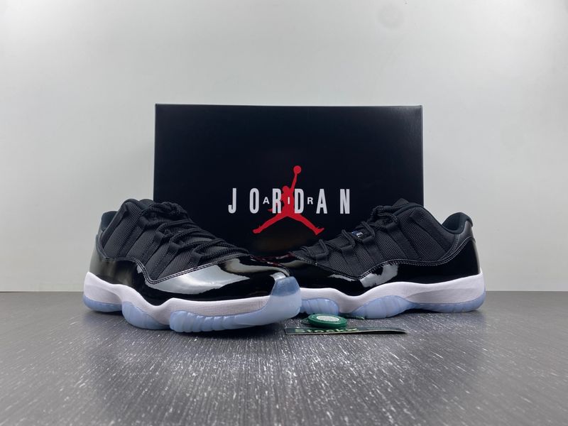 Air Jordan 11 Low Space Jam FV5104-004