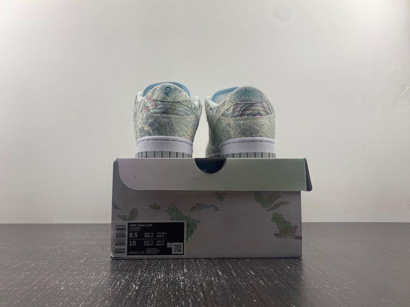 Dunk Low Dragon Year DV0831-101