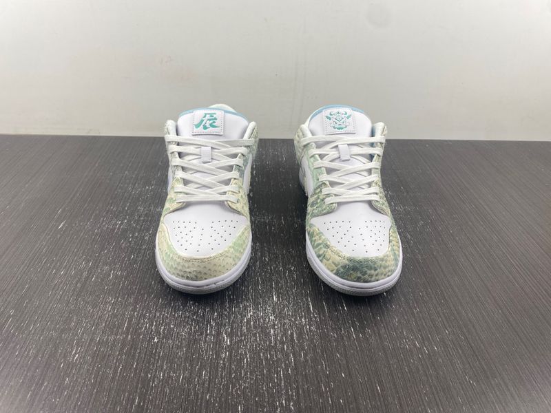 Dunk Low Dragon Year DV0831-101