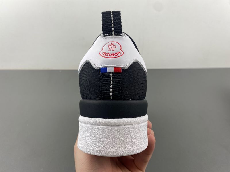 Campus Moncler Core Black IG7868