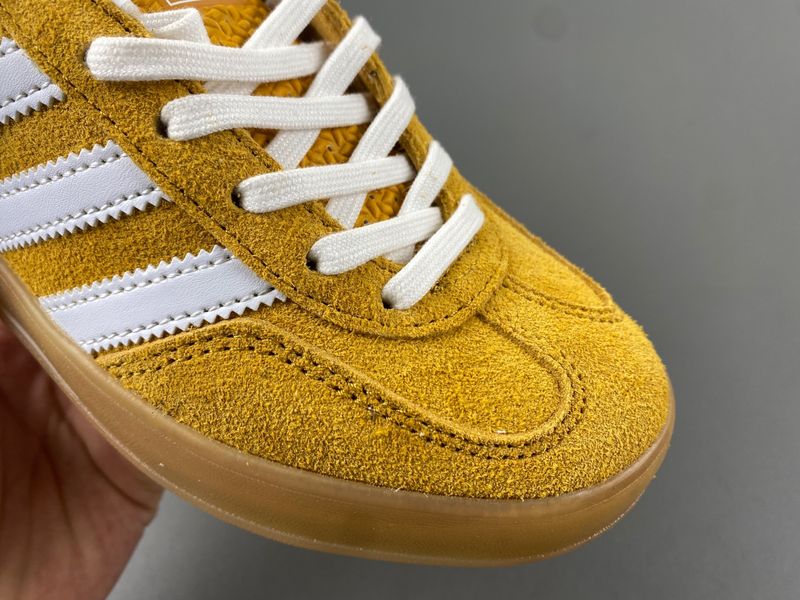 Gazelle Indoor Orange Peel White  HQ8716