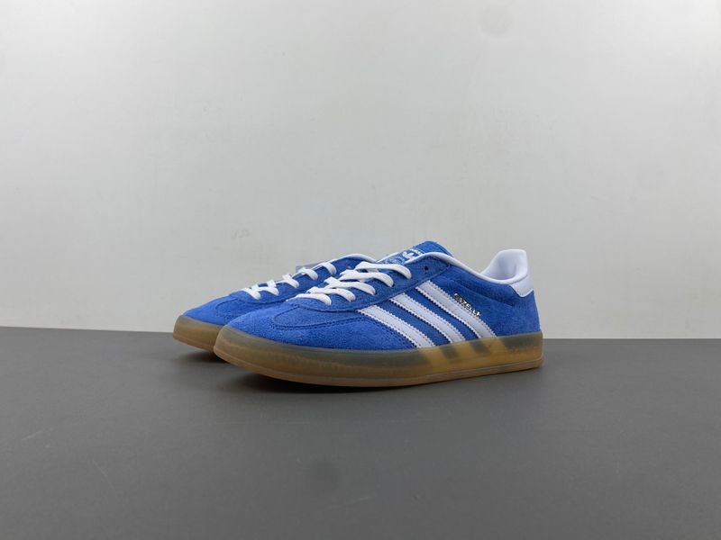 Gazelle Indoor Blue Fusion Gum HQ8717