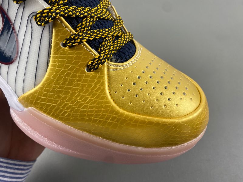 Kobe 4 Protro Gold CQ3869-107
