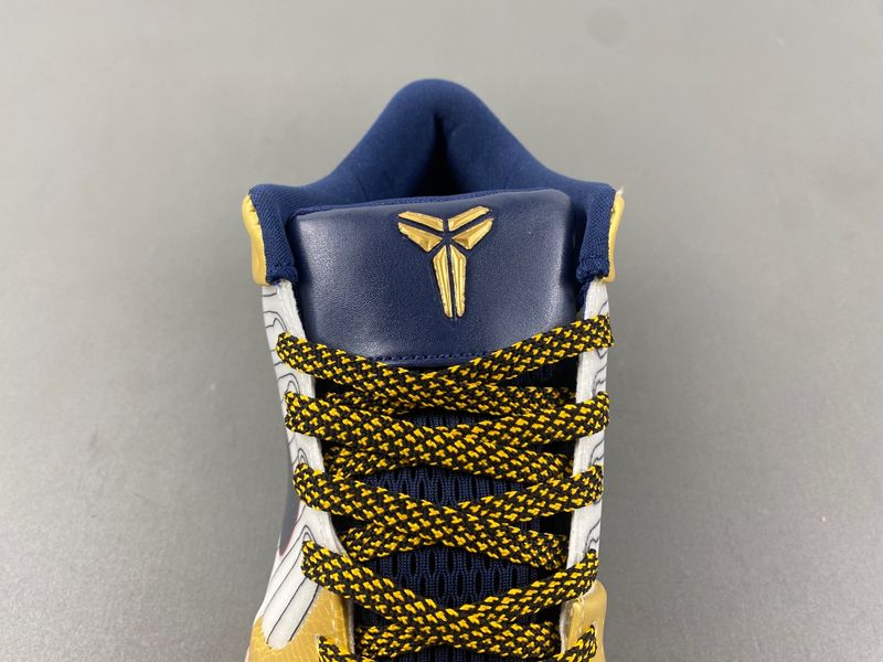 Kobe 4 Protro Gold CQ3869-107