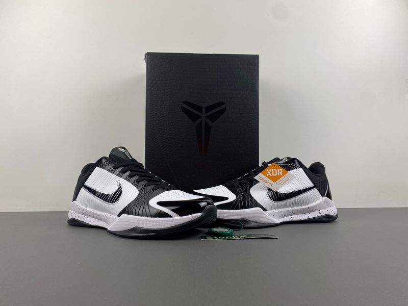 Kobe 5 Protro Panda CD4991-400