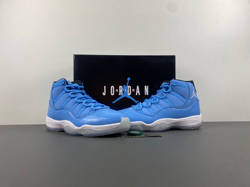 Air Jordan Ultimate Gift of Flight 717602-900