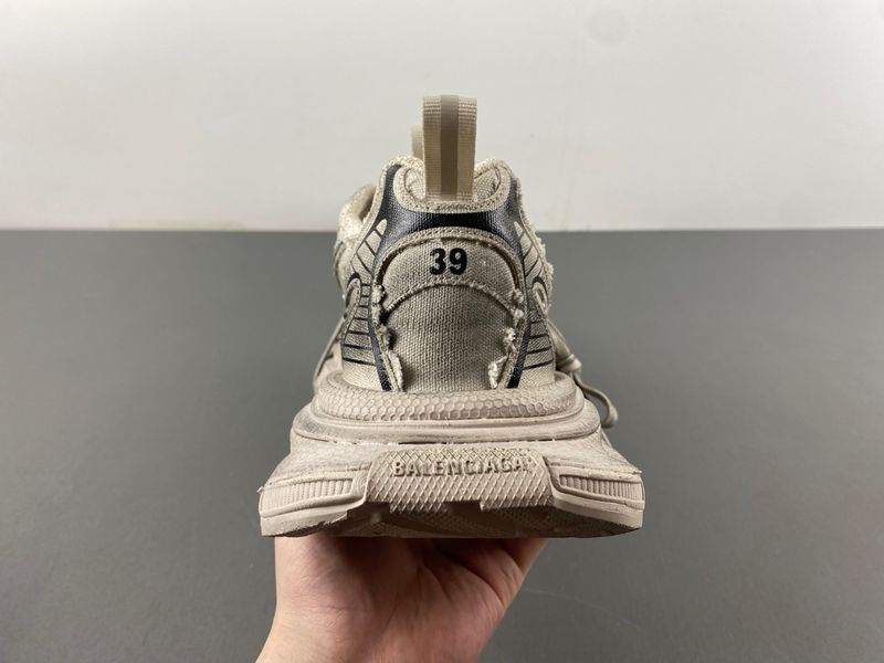 B*alenciaga 3XL Sneaker AM20240604-2