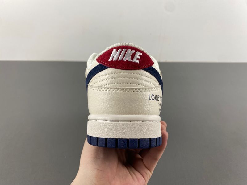 Dunk Low L*V Custom FC1688-134