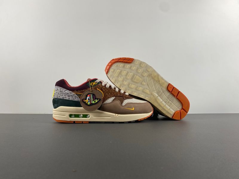 Air Max 1 '87 Luxe University of Oregon PE (2024) HQ2639-100