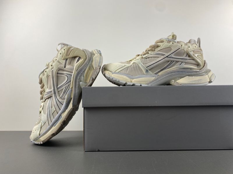 B*alenciaga runner Sneaker AM20240704-1
