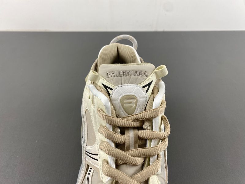 B*alenciaga runner Sneaker AM20240704-1