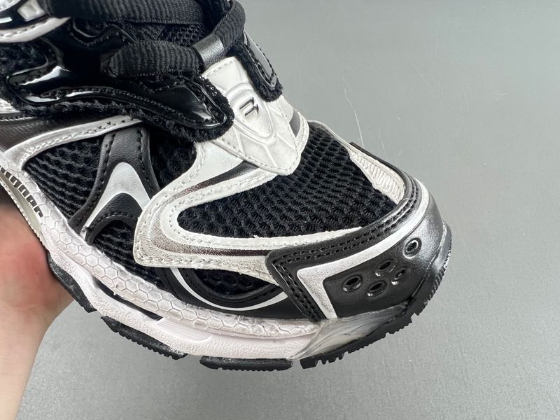B*alenciaga runner Sneaker AM20240704-8