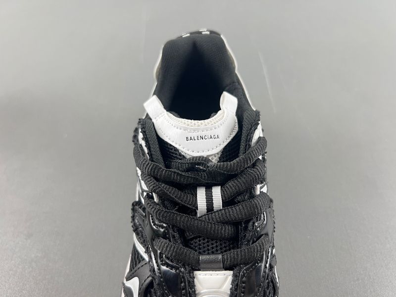 B*alenciaga runner Sneaker AM20240704-8