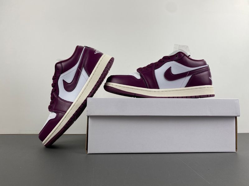 Air Jordan 1 Low Bordeaux  DC0774-161