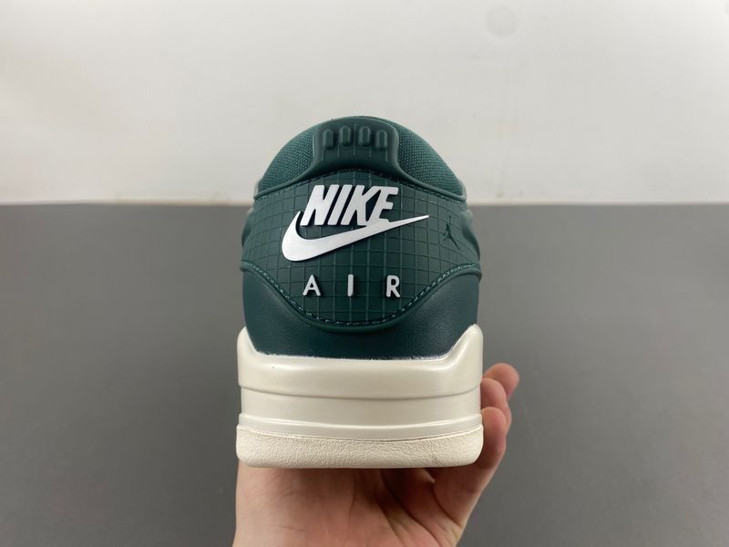 Air Jordan 4 RM Oxidized Green  FQ7940-300