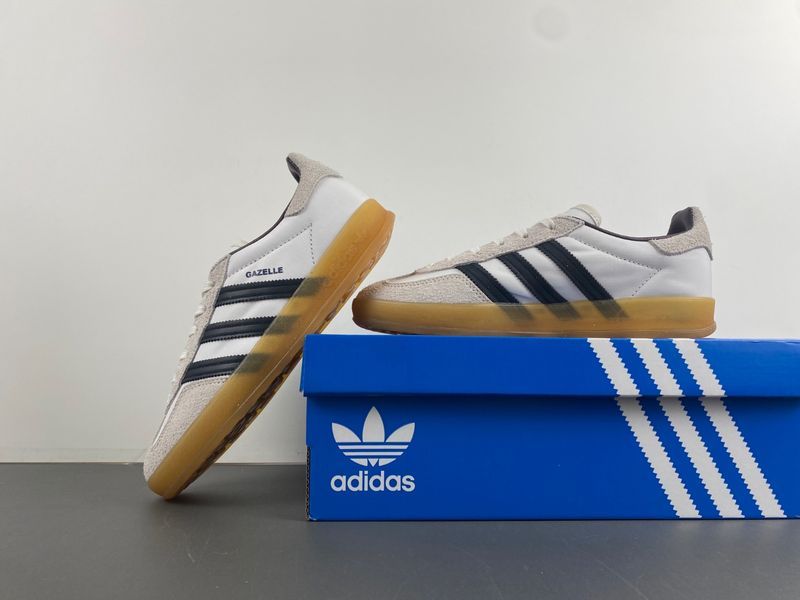 Gazelle Indoor Hikari Shibata Cream  IH9985
