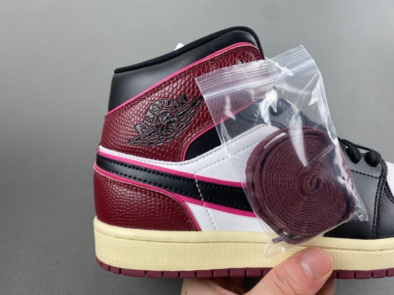 Air Jordan 1 Mid SE Bordeaux  FQ7818-101