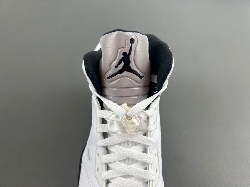 Air Jordan 5 Retro Reverse Metallic  DD0587-110