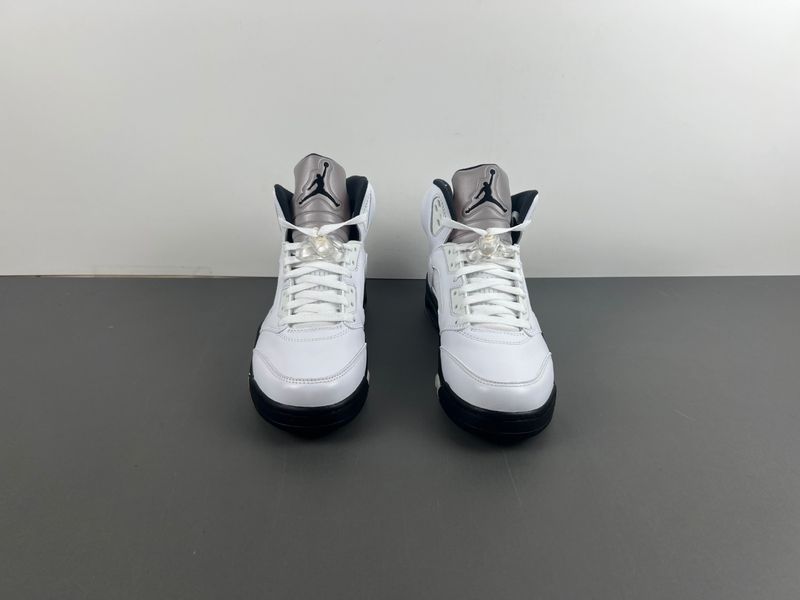 Air Jordan 5 Retro Reverse Metallic  DD0587-110
