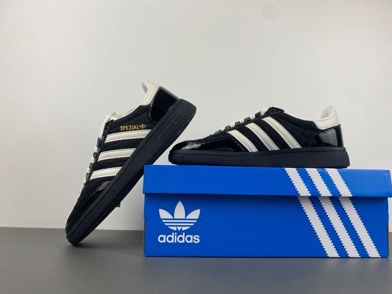 Handball Spezial Core Black White