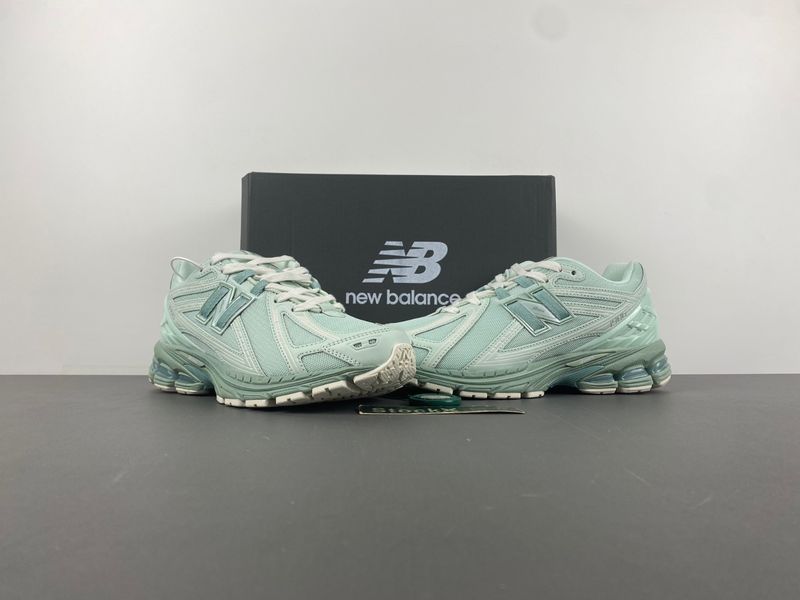 New Balance 1906R Jade Green  M1906RZC