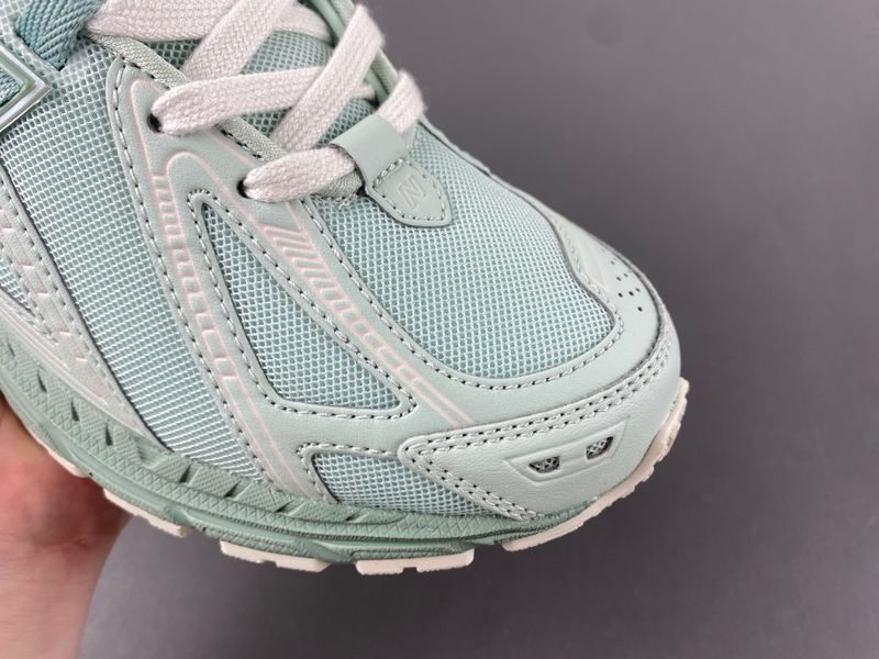New Balance 1906R Jade Green  M1906RZC