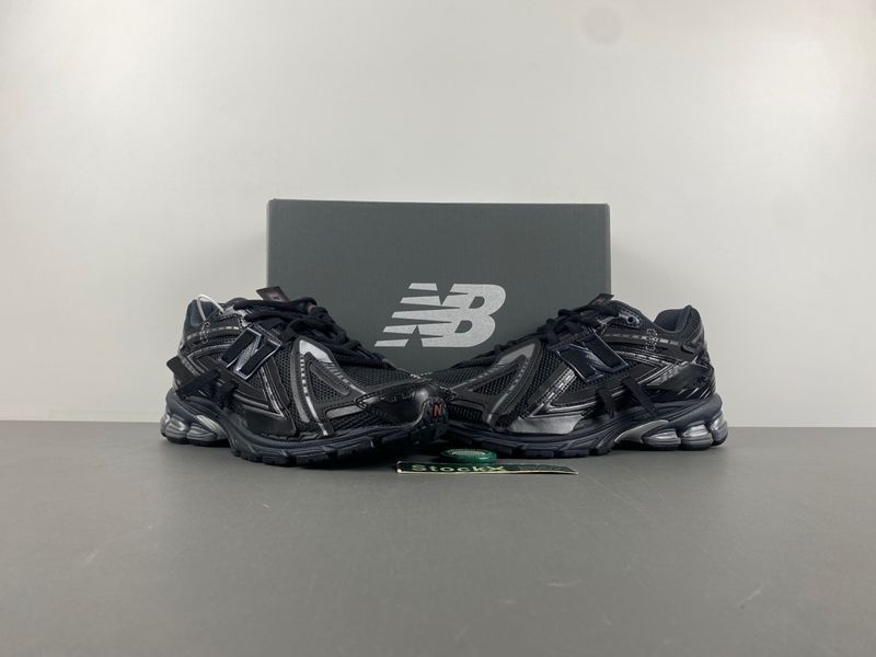 New Balance 1906A Black  M1906AF